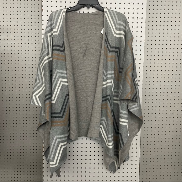 Talbots ONE SIZE cozy and stylish Cotton Blend Cape Shawl Sweater - Picture 4 of 8